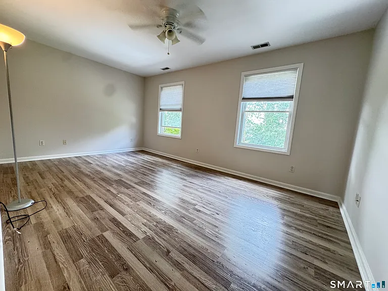 17 Glenwood Ave #A — Photo 11