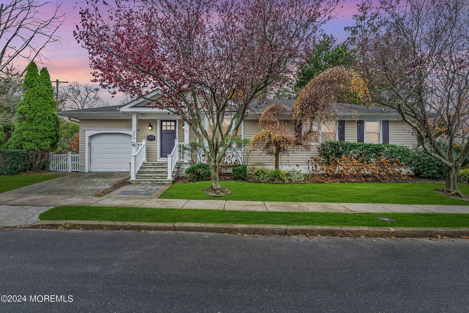 270 Lockwood Avenue photo 1