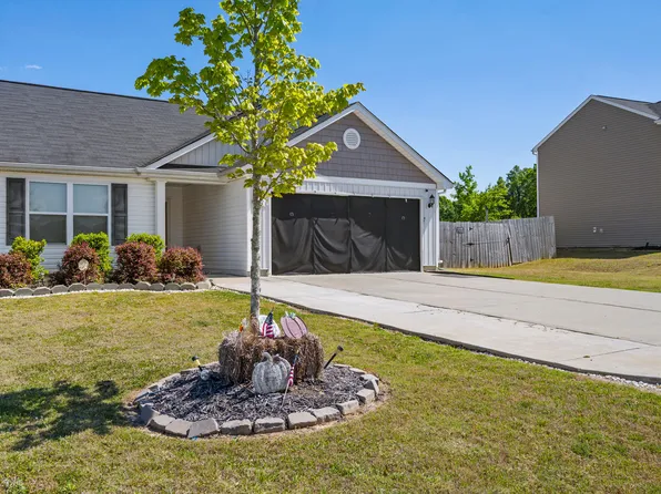 132 Steamboat Ln, Burlington, NC 27217