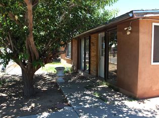 2121 Eucariz Ave SW, Albuquerque, NM 87105