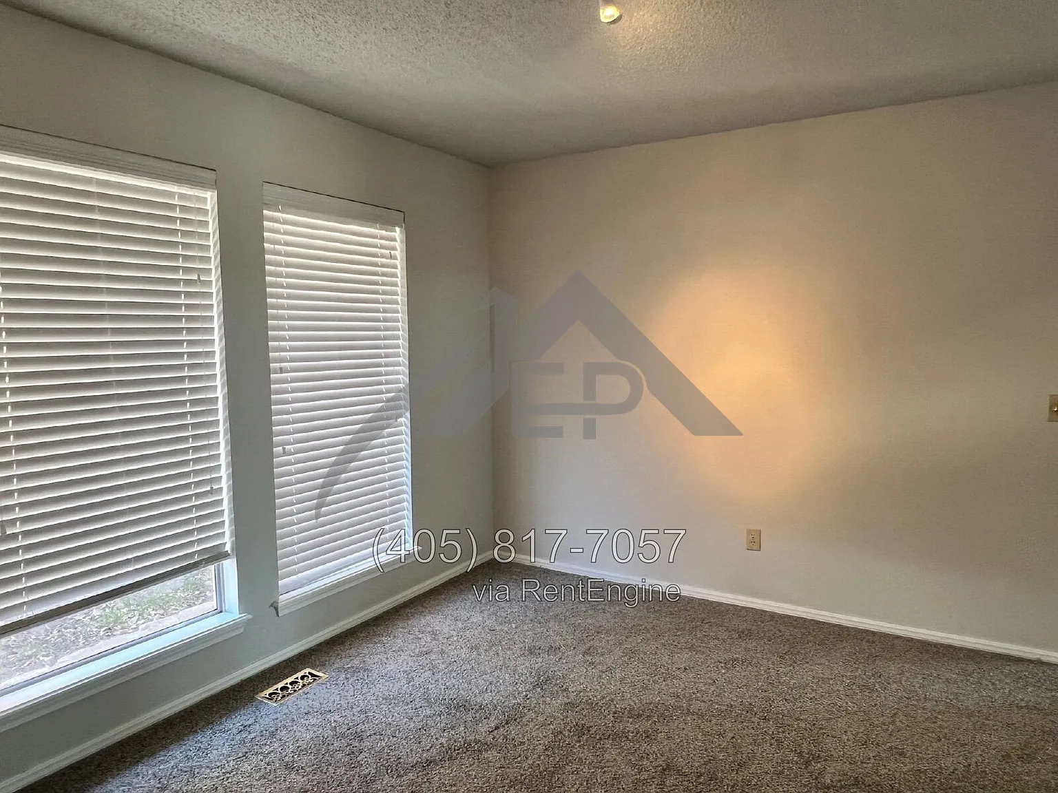3 bed, 2.0 bath, 2424 sqft, $1,795 — Photo 4