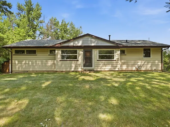 6399 Lake Sarah Heights Dr, Rockford, MN 55373