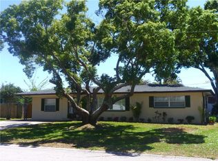13830 Montego Dr, Seminole, FL 33776