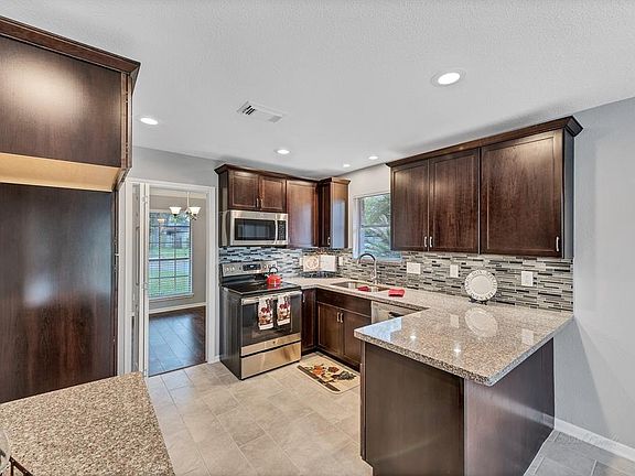 3rd image of 22226 Merrymount Dr