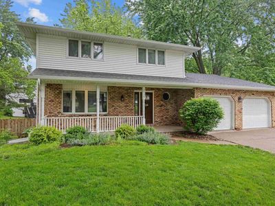 2535 E Dale Ct, Bettendorf, IA, 52722