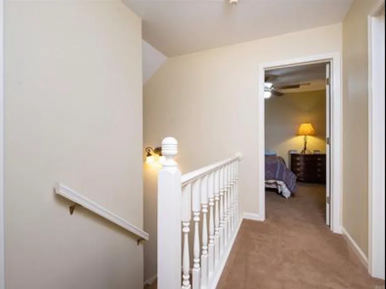 20 Carrollton Ct — Photo 24