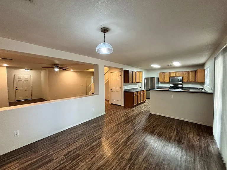 1051 W Sea Lion Dr — Photo 5