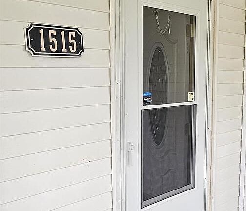 4th image of 1515 Trout St