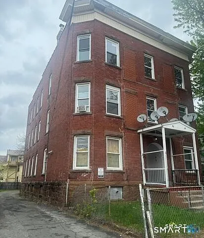 46 Bond St #1
