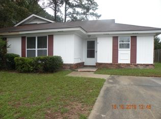 14 Peach Row, Savannah, GA 31419