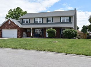 174 Saint Sabre Dr, Swansea, IL