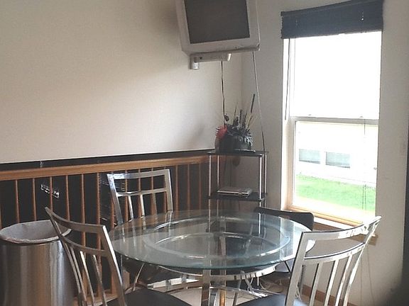 3rd image of 14731 Campbell Ave