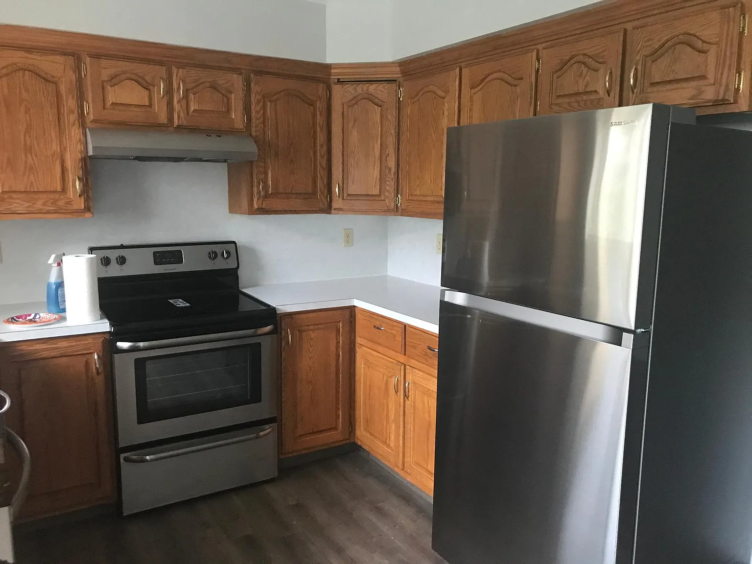 2 bed, 950 sqft, $1,330 — Photo 2