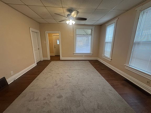 4th image of 2312 Jules St