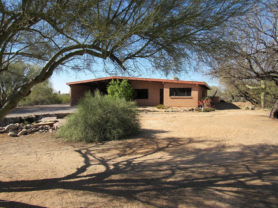 1st image of 6775 N Los Arboles Cir