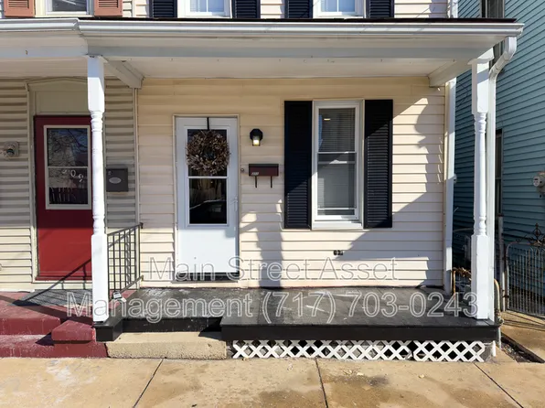 311 S Charlotte St, Manheim, PA 17545