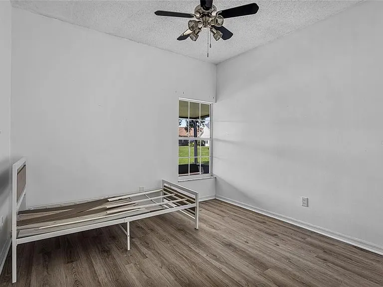 5673 Parkview Lake Dr — Photo 28