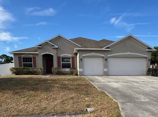 1322 SE Nancy Ln, Port Saint Lucie, FL 34983
