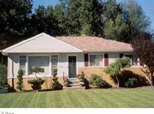 4303 Swaffield Rd, Cleveland, OH 44121