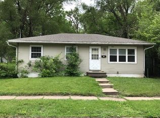 426 Ricker St, Waterloo, IA 50703