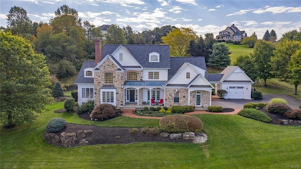 1525 Bette Ln, Hellertown, PA 18055 Zillow