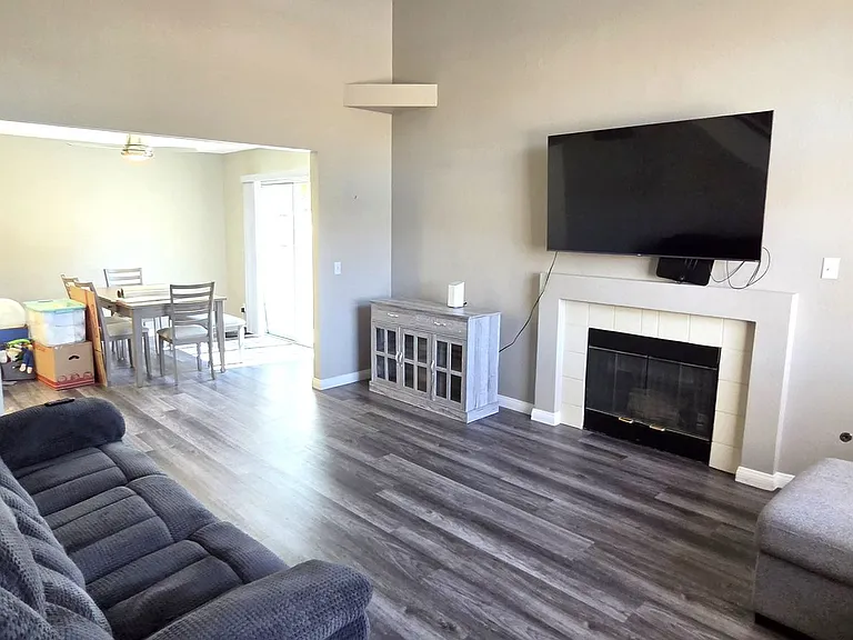 690 Barbary Coast Ave — Photo 14