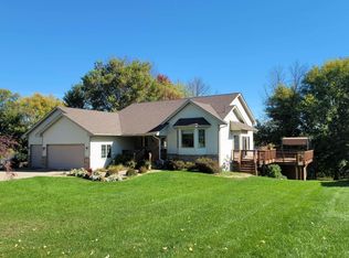 28319 Lakeside Ln, Lindstrom, MN 55045