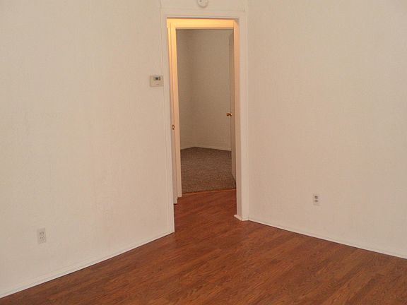 5th image of 1510 1/2 NW Baldwin Ave