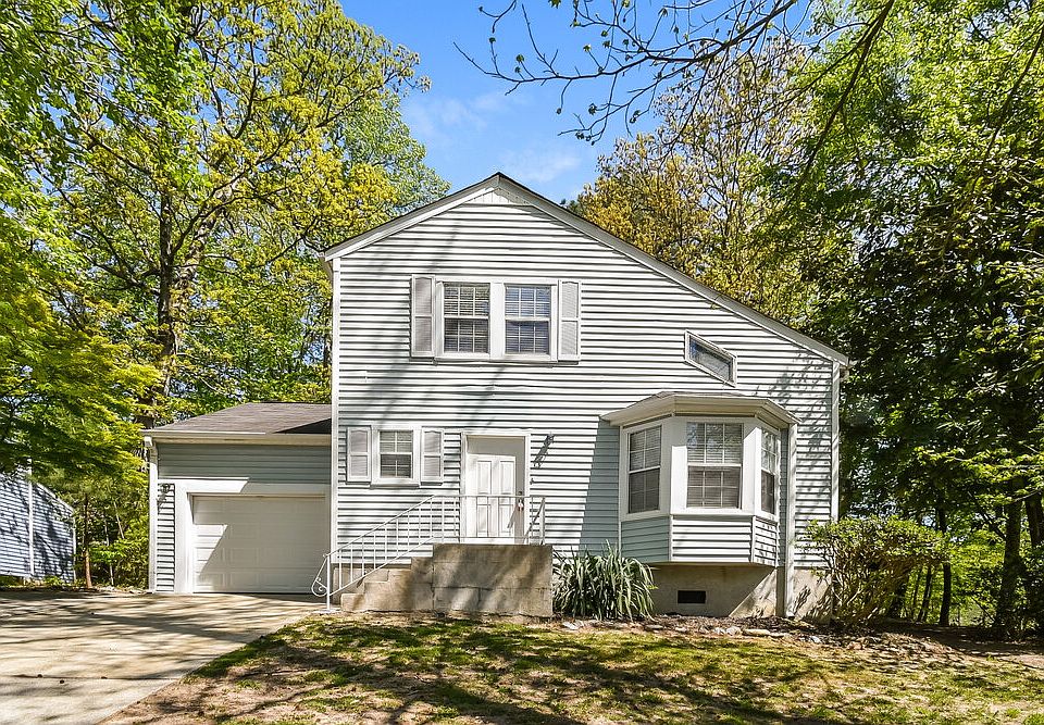 1st image of 5897 Brookside Dr SE