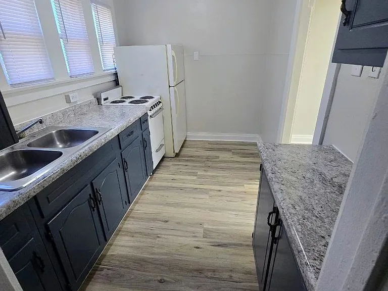 1822 Tecumseh St #1 — Photo 2