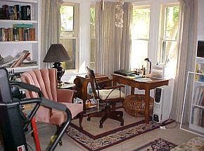 4th image of 1023 Chautauqua Ave