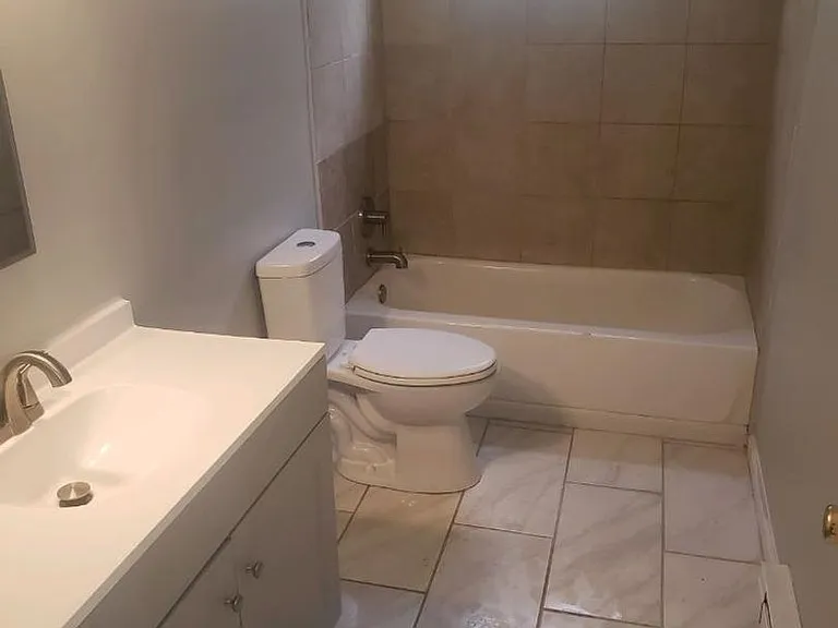 2236 Hanser Dr — Photo 5