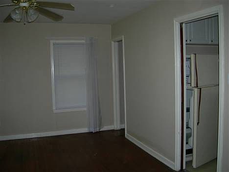 1st image of 2803 1/2 Lawnview St
