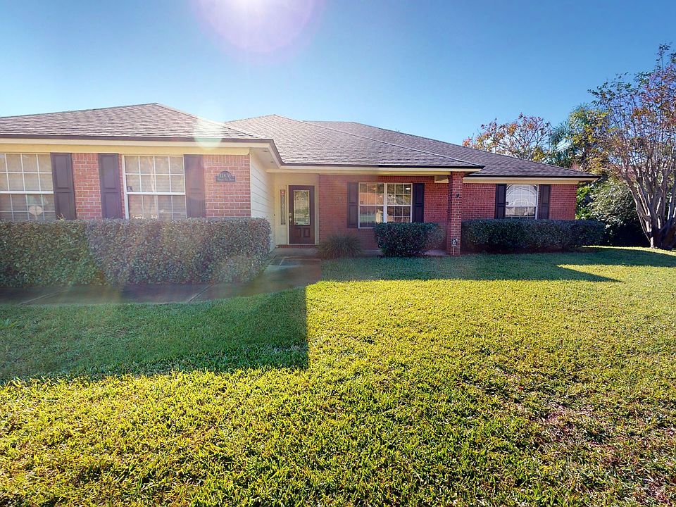 1st image of 12478 Antler Hill Dr N