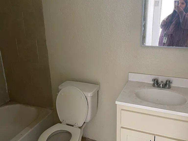 1232 N Sierra Way #10 — Photo 4