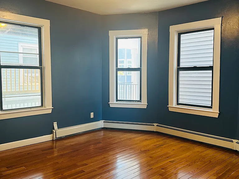 113 Dale St #2 — Photo 10