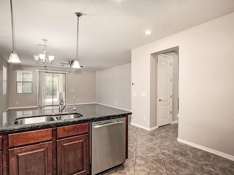 5553 W Buckskin Trl — Photo 8