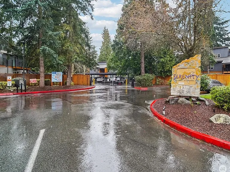 NE 148th Ln — Photo 1