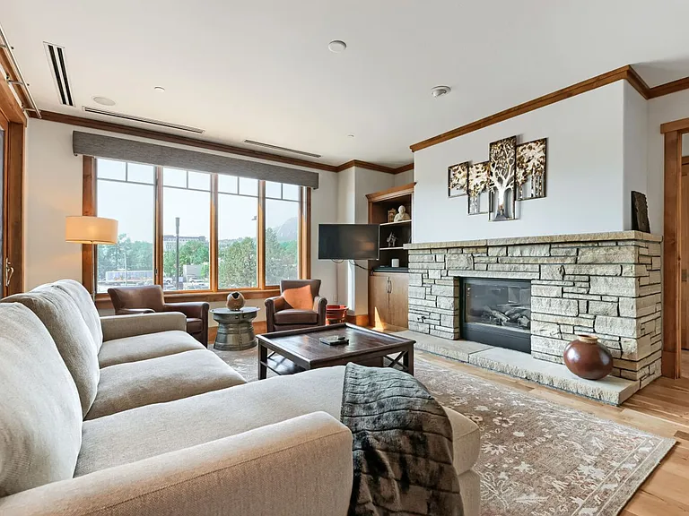1301 Canyon Blvd #208 — Photo 9