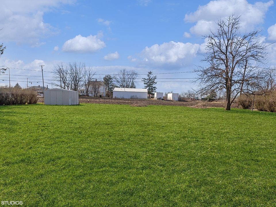 2nd image of 807 Murphy Dr