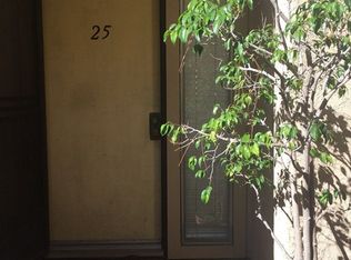 25 Avalon Terrace Rd, Avalon, CA 90704