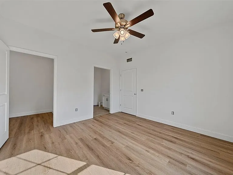 355 Hillview Mills Blvd — Photo 11
