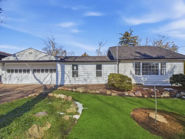 128 S Channel Dr, Round Lake Beach, IL 60073