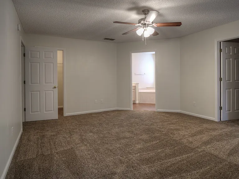 1336 Marsh Grass Ct — Photo 16