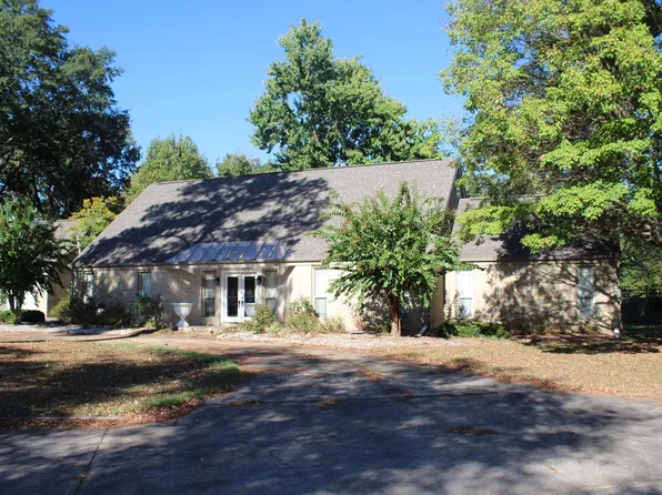 1504 Steel St, Nashville, AR 71852