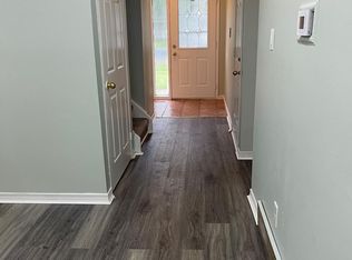 34 Acton Cres, London, ON N6E 1W5