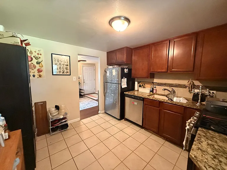 1670 S Franklin St — Photo 12