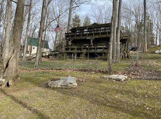 532 Hickman Shores Rd, Dover, TN 37058