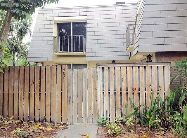 1st image of 4025 Sandlewood Ln APT 1