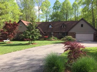 1016 Meadowbrook Ln, Louisa, KY 41230